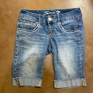 7 Seven for all Mankind Bermuda Jean Short